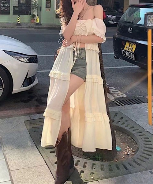 GLAMOROUS JANE(グラマラスジェーン)の「オフショルティアードフリルロングチュニック(シャツ/ブラウス・レディース・アイボリー・M/L)」の7枚目の写真