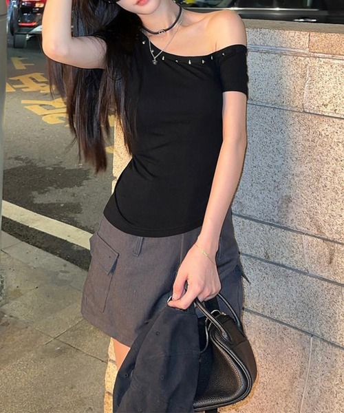 MEMECLE(メメクル)の「【 MEMECLE / メメクル 】ワンショルダー スタッズ 半袖カットソー(Tシャツ/カットソー・レディース・グレー/ブラック・S/M)」の18枚目の写真