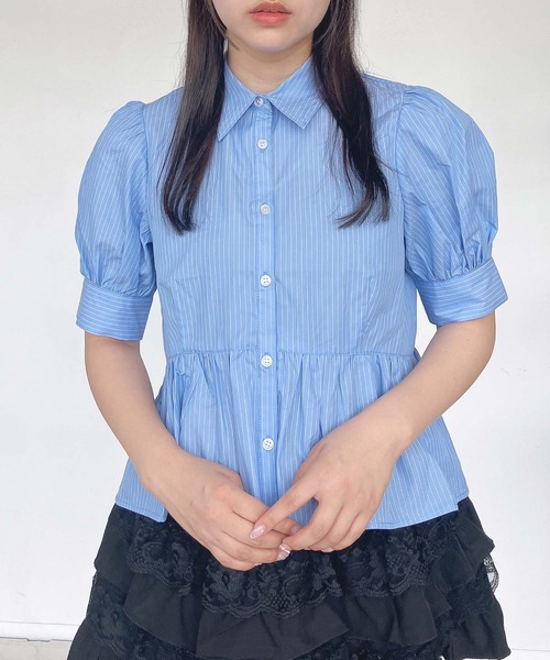 AS KNOW AS plus(アズノゥアズプラス)の「●パフスリーブ ぺプラムブラウス(シャツ/ブラウス・レディース・ブルー系/サックスブルー/オフホワイト・FREE)」の1枚目の写真