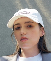 EMMA NOVEMBER　（エマノーヴェンバー）の「Embroidery コットン ツイル ロー キャップ（キャップ）」