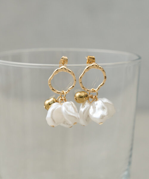 BIRTHDAY BAR(バースデイバー)の「Gold circle pierce ゴールドサークルピアス(ピアス(両耳用)・レディース・ゴールド・0)」の2枚目の写真