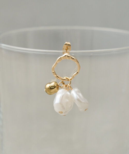 BIRTHDAY BAR(バースデイバー)の「Gold circle pierce ゴールドサークルピアス(ピアス(両耳用)・レディース・ゴールド・0)」の3枚目の写真