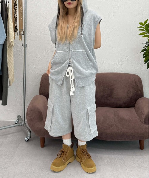sedacle(セダクル)の「裏毛アップリケベストパーカー(パーカー・レディース・チャコールグレー/グレー・LARGE/MEDIUM/SMALL)」の8枚目の写真