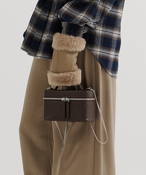 Whim Gazette（ウィムガゼット）の「【Hoaw.】バニティショルダー（ショルダーバッグ・レディース・オフホワイト/ブラック/ライトベージュ/ブラウン・FREE）」の17枚目の写真