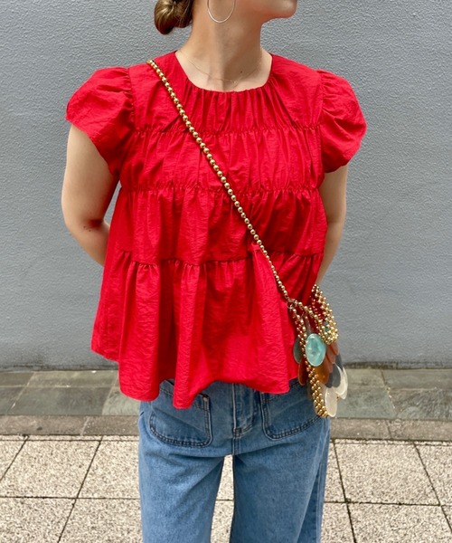 ISOOK（アイスー）の「ギャザースモックブラウス(comochi select) / フリルブラウス 袖フリル ティアードブラウス 半袖 クルーネック レッド ホワイト 赤 白（シャツ/ブラウス・レディース・レッド/ホワイト・FREE）」の19枚目の写真