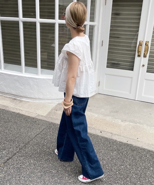 ISOOK（アイスー）の「ギャザースモックブラウス(comochi select) / フリルブラウス 袖フリル ティアードブラウス 半袖 クルーネック レッド ホワイト 赤 白（シャツ/ブラウス・レディース・レッド/ホワイト・FREE）」の5枚目の写真