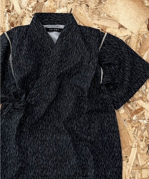 SHISKY（シスキー）の「【ICE FABRIC　接触冷感】　甚平　ジンベイ（浴衣・キッズ・ネイビー/ブラック/グレー系その他2/グレー系その他3/ブルー系その他2/ブラック系その他2/ブラック系その他3/チャコール/ブルー系その他/ブラック系その他/グレー系その他/ブルー系その他3・120/130/140/150/160/110）」の2枚目の写真