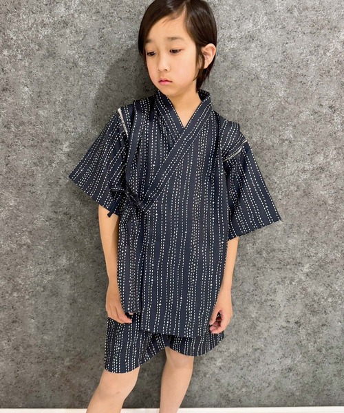 SHISKY（シスキー）の「【ICE FABRIC　接触冷感】　甚平　ジンベイ（浴衣・キッズ・ネイビー/ブラック/グレー系その他2/グレー系その他3/ブルー系その他2/ブラック系その他2/ブラック系その他3/チャコール/ブルー系その他/ブラック系その他/グレー系その他/ブルー系その他3・120/130/140/150/160/110）」の17枚目の写真