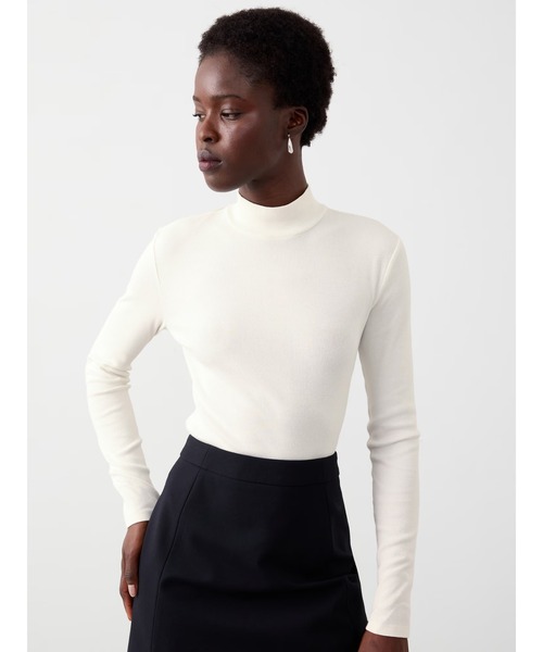 BANANA REPUBLIC FACTORY STORE(バナナリパブリック ファクトリーストア)の「BANANA REPUBLIC FACTORY STORE リブ モックネック トップ(Tシャツ/カットソー・レディース・ホワイト/ブラック×ホワイト/ブラック/ベージュ・XS/S/L/M)」の2枚目の写真