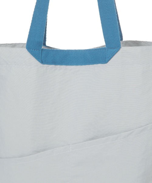 studio CLIP（スタディオクリップ）の「マットナイロントート（トートバッグ・レディース・ライトグレー/アイボリー/カーキ・FREE）」の7枚目の写真