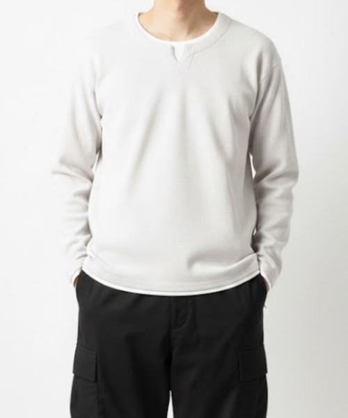 NAVY(ネイビー)の「NAVY 時短フェイクレイヤード ワッフルキーネック長袖Tシャツ(Tシャツ/カットソー・メンズ・ネイビー/ベージュ系/ライトグレー/ブラック・M/S/XL/L)」の3枚目の写真