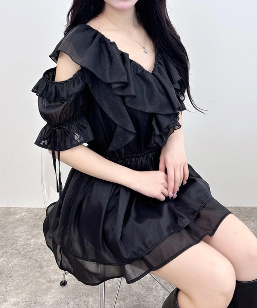 ANDWANG ボリュームフリルミニワンピース　ブラック INGNI 肩開きフリルミニワンピース Mサイズ ブラック 新品未使用