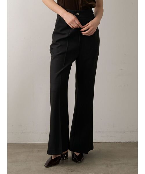 LAGUNAMOON(ラグナムーン)の「セミフレアスリットパンツ(その他パンツ・レディース・ブラック/ベージュ・SMALL/MEDIUM)」の1枚目の写真