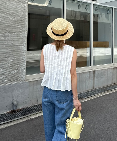 ISOOK（アイスー）の「プリーツスリーブレスリボンブラウス(chiica select)/ノースリーブブラウス リボンブラウス プリーツ リボン 夏 ショート丈 ホワイト（キャミソール・レディース・ホワイト・FREE）」の4枚目の写真