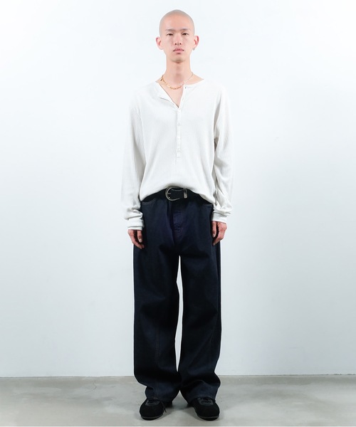 Jieda(ジエダ)の「TWIST DENIM PANTS(デニムパンツ・メンズ・ブラック/インディゴブルー・1/2)」の5枚目の写真