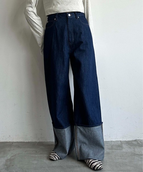 1chaku.（イッチャク）の「ハイロールアップストレートデニムパンツ（デニムパンツ・レディース・インディゴブルー・マルチサイズ）」の2枚目の写真