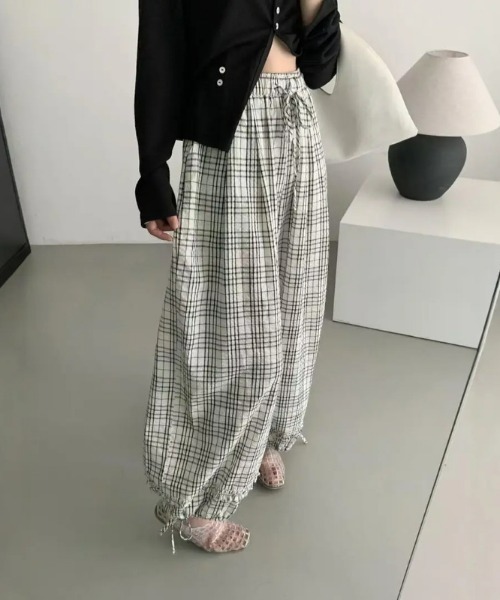 REBALANCE(リバランス)の「ワイドチェックパンツ(その他パンツ・レディース・C/A/B・LARGE/MEDIUM)」の1枚目の写真