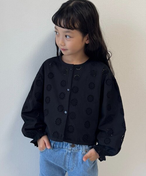 CIAOPANIC TYPY(チャオパニックティピー)の「【KIDS】【India】カットワークレースクロップド丈カーデ(シャツ/ブラウス・キッズ・ブラック/ホワイト・LARGE/MEDIUM/SMALL/XX-LARGE/X-LARGE)」の4枚目の写真