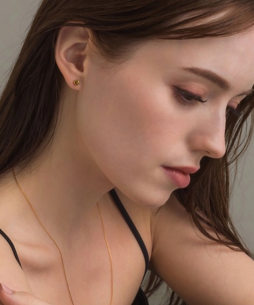 muku(ムク)の「PIERCE/MINI HEART(ピアス(両耳用)・レディース・ゴールド/シルバー・FREE)」の7枚目の写真
