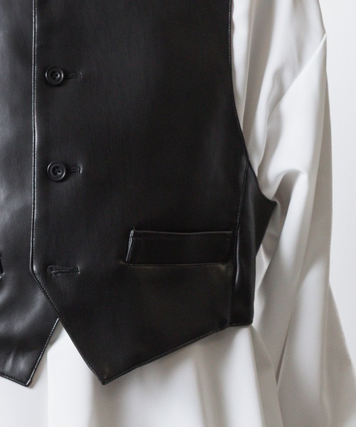 ato（アトウ）の「SYNTHETIC LEATHER VEST（ベスト・メンズ・ブラック・46/48）」の18枚目の写真