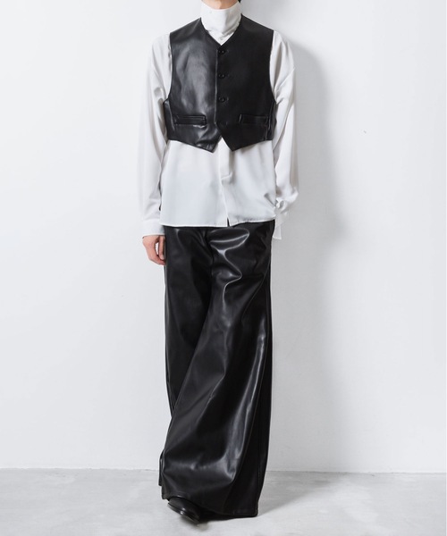 ato（アトウ）の「SYNTHETIC LEATHER VEST（ベスト・メンズ・ブラック・46/48）」の16枚目の写真
