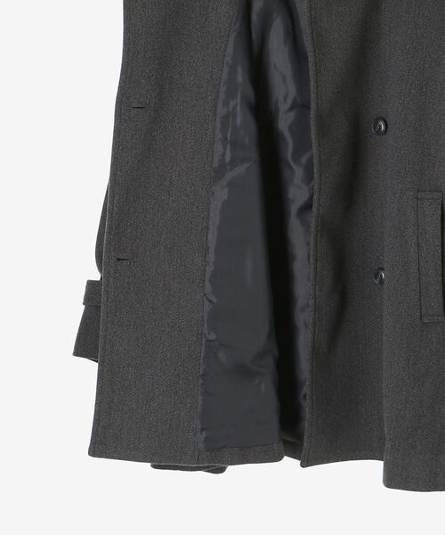 MAJESTIC LEGON（マジェスティックレゴン）の「ケープセットミディコート（その他アウター・レディース・チャコールグレー/ベージュ/ブラウン・SMALL/MEDIUM/LARGE/X-SMALL）」の13枚目の写真