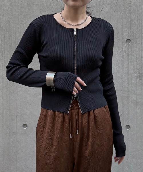 &g'aime(アンジェム)の「【&g'aime】Wジップリブカーディガン Double Zip Ribbed Cardigan(ニット/セーター・レディース・ブルー/グレイッシュベージュ/ブラック/ブラウン・FREE)」の16枚目の写真