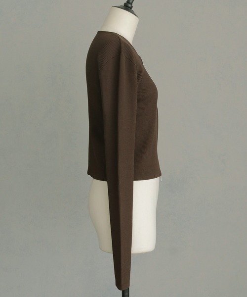 &g'aime(アンジェム)の「【&g'aime】Wジップリブカーディガン Double Zip Ribbed Cardigan(ニット/セーター・レディース・ブルー/グレイッシュベージュ/ブラック/ブラウン・FREE)」の11枚目の写真