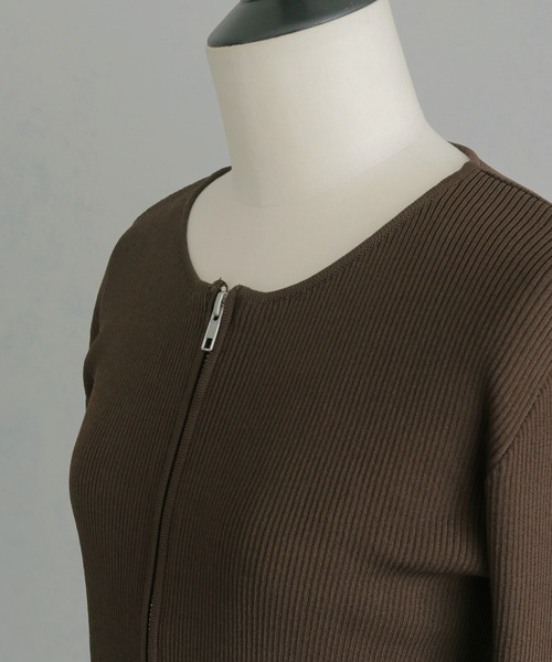 &g'aime(アンジェム)の「【&g'aime】Wジップリブカーディガン Double Zip Ribbed Cardigan(ニット/セーター・レディース・ブルー/グレイッシュベージュ/ブラック/ブラウン・FREE)」の14枚目の写真