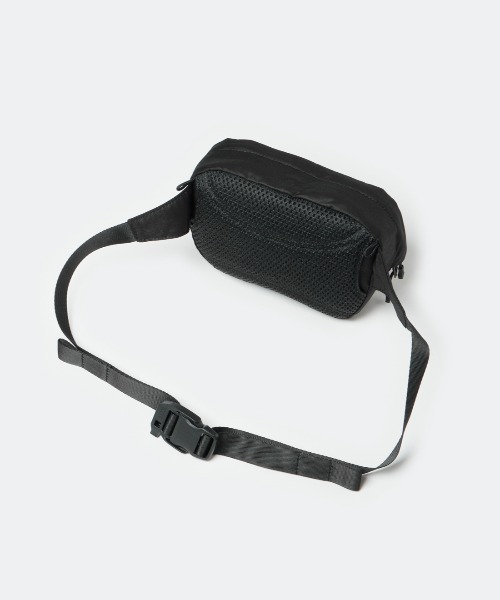 DAIWA PIER39(ダイワピア39)の「DAIWA PIER39 TECH FANNY PACK BB-32025W(ショルダーバッグ・メンズ・オリーブ/ブラック・ONE SIZE)」の3枚目の写真