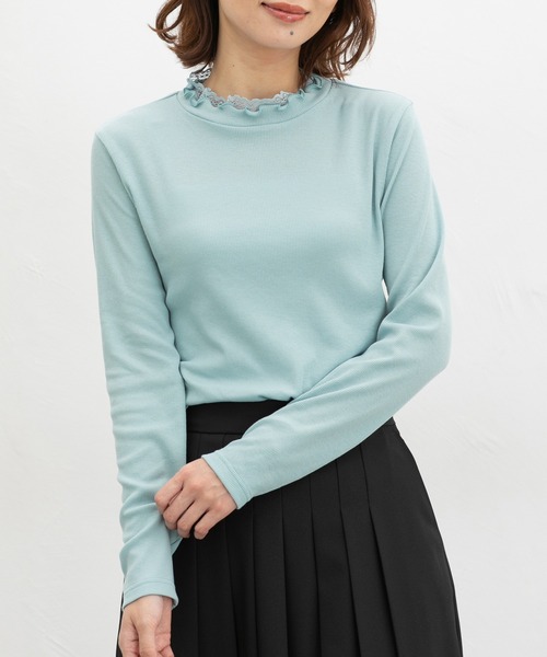 Honeys(ハニーズ)の「レース使いハイネックT(Tシャツ/カットソー・レディース・オフホワイト/ネイビー/ブラック/サックスブルー/グレイッシュベージュ・S/M/LL/L)」の5枚目の写真