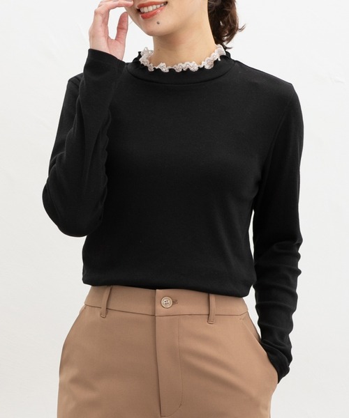 Honeys(ハニーズ)の「レース使いハイネックT(Tシャツ/カットソー・レディース・オフホワイト/ネイビー/ブラック/サックスブルー/グレイッシュベージュ・S/M/LL/L)」の9枚目の写真