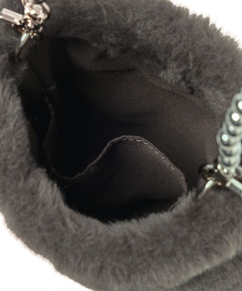 LEPSIM（レプシィム）の「ファーミニショルダーバッグ　598110（ショルダーバッグ・レディース・チャコールグレー/アイボリー/モカ・ONE SIZE）」の22枚目の写真