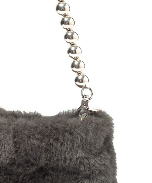 LEPSIM（レプシィム）の「ファーミニショルダーバッグ　598110（ショルダーバッグ・レディース・チャコールグレー/アイボリー/モカ・ONE SIZE）」の6枚目の写真