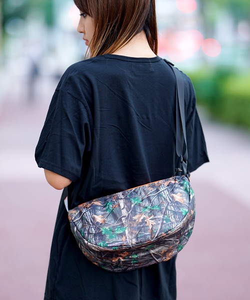 WEEKEND(ER)（ウィークエンダー）の「WEEKEND(ER) QUILTED SHOULDER（ショルダーバッグ・メンズ・ブラック/ベージュ/ブルー/カモフラージュ・FREE）」の20枚目の写真