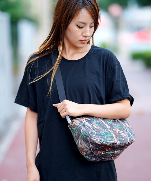 WEEKEND(ER)（ウィークエンダー）の「WEEKEND(ER) QUILTED SHOULDER（ショルダーバッグ・メンズ・ブラック/ベージュ/ブルー/カモフラージュ・FREE）」の22枚目の写真