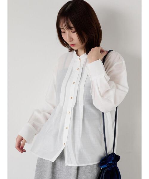 Te chichi TERRASSE（テチチテラス）の「フロントタック入りシアーシャツ（シャツ/ブラウス・レディース・オフホワイト/グレー/イエロー/ネイビー・F）」の2枚目の写真