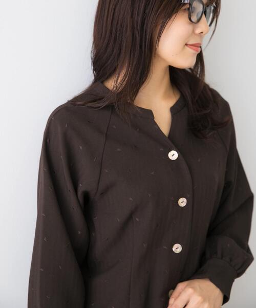 F by ROSSO（エフバイロッソ）の「F by ROSSO　ハート刺繍2WAYブラウス（シャツ/ブラウス・レディース・グレー/ブラウン・FREE）」の6枚目の写真