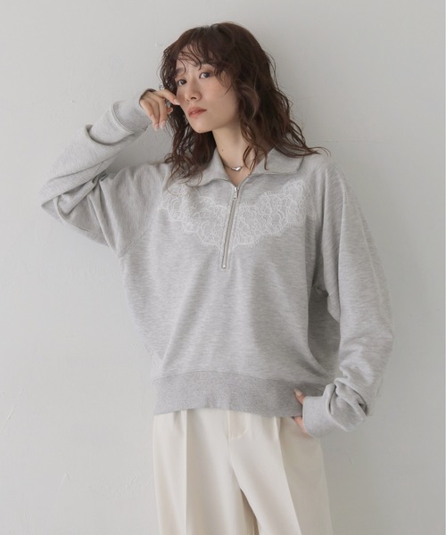 CLEIO（クレイオ）の「【CLEIO】リバーレースハーフジップ裏毛スウェット REVER LACE HALF-ZIP FRENCH TERRY SWEATSHIRT/980-14609（スウェット・レディース・杢グレー/チャコール・FREE）」の4枚目の写真