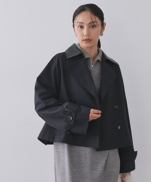 OPAQUE.CLIP(オペークドットクリップ)の「ショートトレンチコート【洗える】(トレンチコート・レディース・ベージュ/ネイビー・36/38/40)」の2枚目の写真