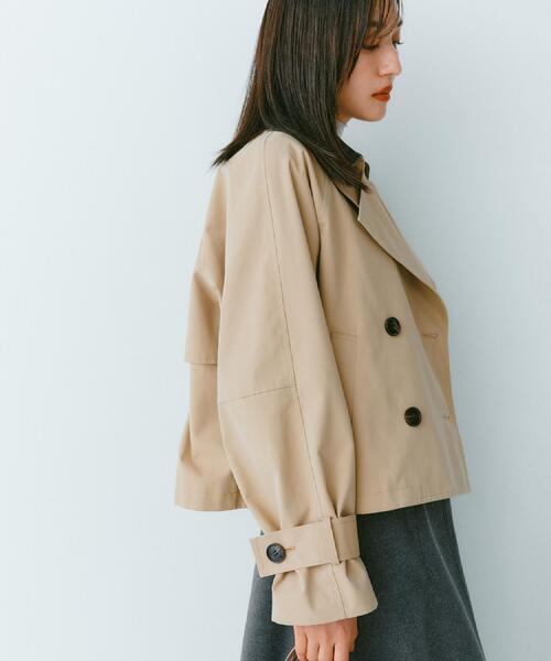 OPAQUE.CLIP(オペークドットクリップ)の「ショートトレンチコート【洗える】(トレンチコート・レディース・ベージュ/ネイビー・36/38/40)」の4枚目の写真