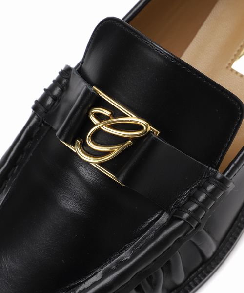 GRISE（グリーズ）の「GRISEレザーギャザーローファー（ローファー・レディース・ブラック/カーキ/ブラウン・22cm/25cm/24.5cm/24cm/23.5cm/23cm/22.5cm）」の18枚目の写真