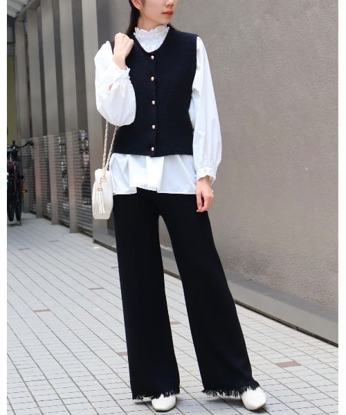 Doumoi(ドゥモエ)の「無地 裾フリンジ ストレート ニットパンツ(その他パンツ・レディース・グレー/アイボリー/ブラック・FREE)」の12枚目の写真