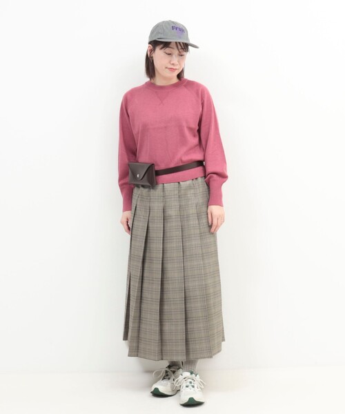 fredy couleur（フレディクルール）の「ラメ混スウェットライクプルオーバーニット（ニット/セーター・レディース・ブラック/ライトグレー/ピンク・38）」の4枚目の写真