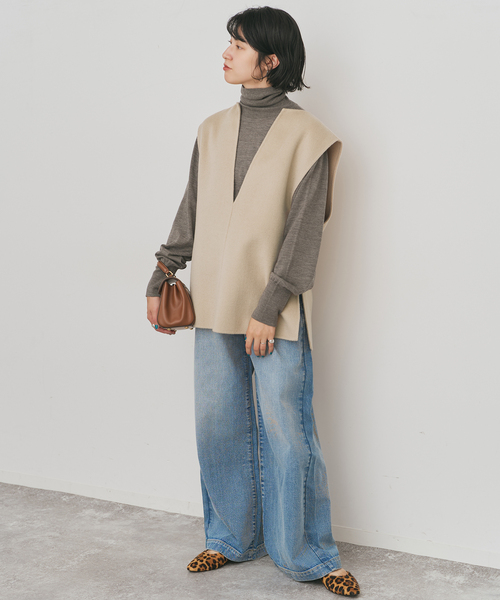 Spick & Span（スピックアンドスパン）の「ダブルフェイスVネックベスト（ベスト・レディース・モカ/ベージュ系その他・FREE）」の17枚目の写真