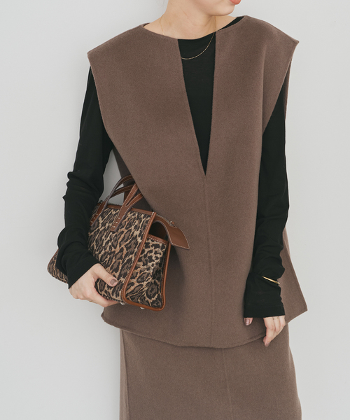 Spick & Span（スピックアンドスパン）の「ダブルフェイスVネックベスト（ベスト・レディース・モカ/ベージュ系その他・FREE）」の16枚目の写真