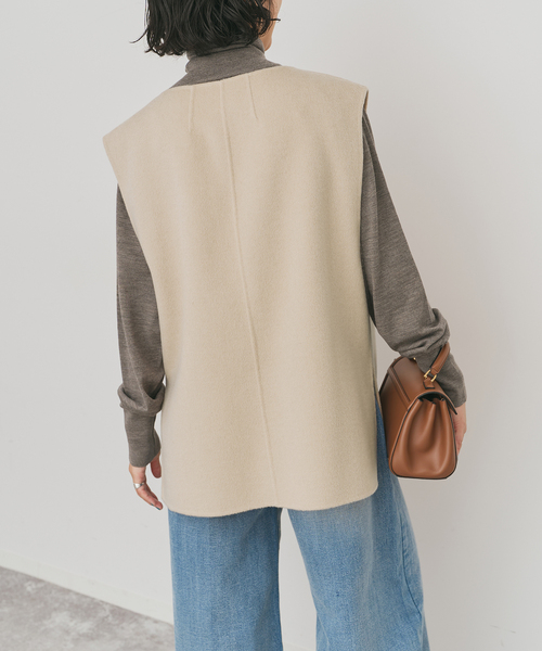 Spick & Span（スピックアンドスパン）の「ダブルフェイスVネックベスト（ベスト・レディース・モカ/ベージュ系その他・FREE）」の9枚目の写真