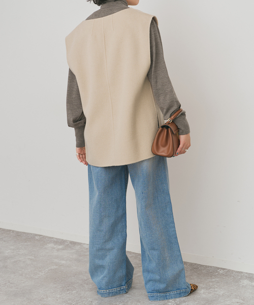 Spick & Span（スピックアンドスパン）の「ダブルフェイスVネックベスト（ベスト・レディース・モカ/ベージュ系その他・FREE）」の3枚目の写真