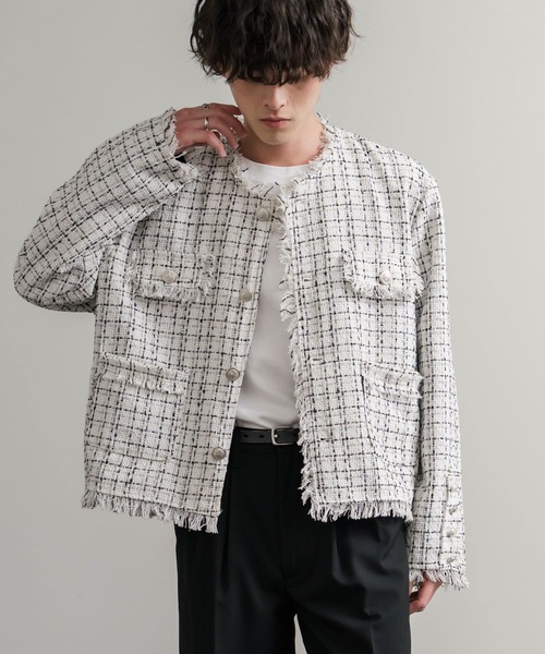 Rocky Monroe(ロッキーモンロー)の「ツイードカットオフフリンジシルバーボタンショート丈ノーカラージャケット(ノーカラージャケット・メンズ・ブラック/ホワイト・M/L)」の3枚目の写真