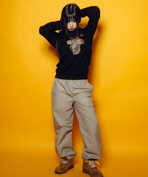 Subciety(サブサエティ)の「【WOMEN】Thorn cross sweat shirt(スウェット・レディース・グレー/ストーン/ブラック・FREE)」の15枚目の写真
